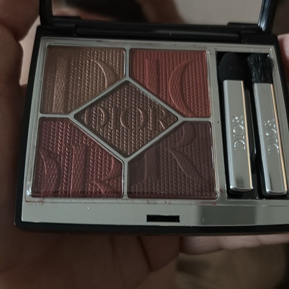 Dior Sleek Black Compact NWOT - Picture 5 of 7
